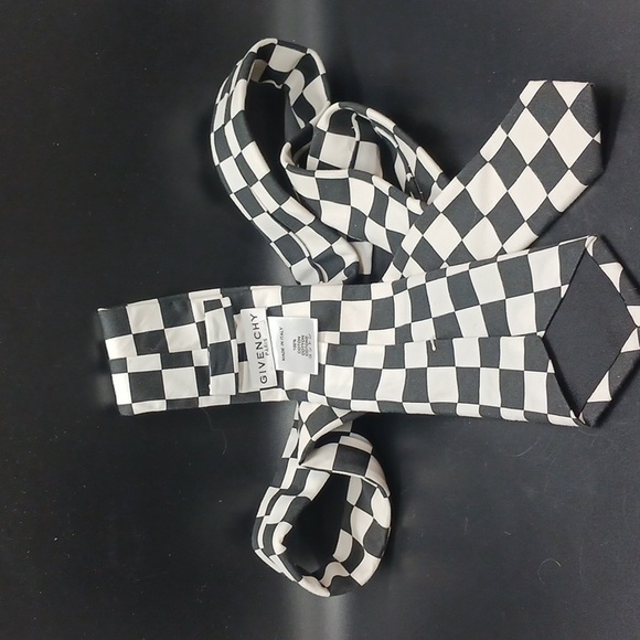 GIVENCHY PARIS  100% Cotton Tie  Skinny  Checkered Black & White  57 Inches Long - Picture 3 of 5